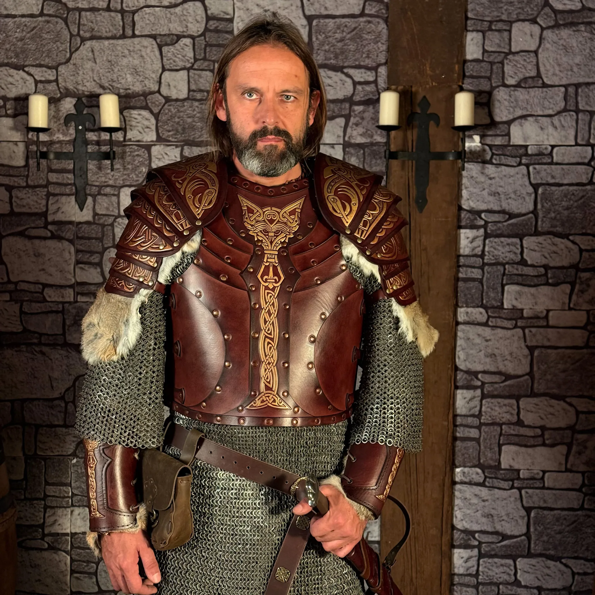 LARP Set Lederrüstung und Schulterrüstung Gold