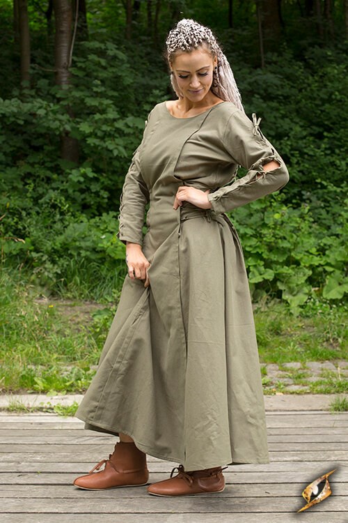 Kleid Priesterin, grün