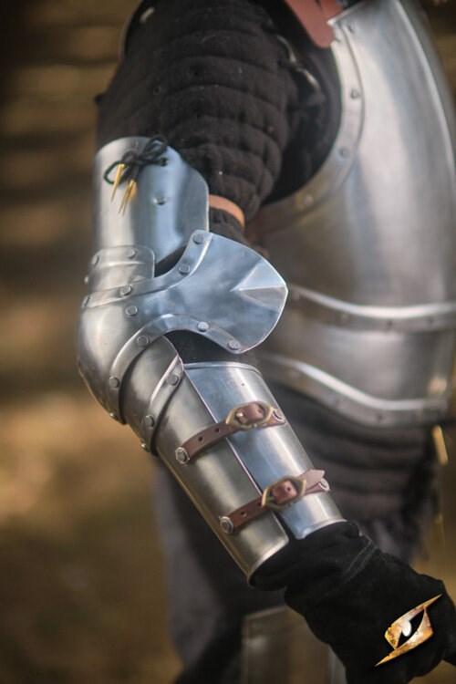 Armschutz Hauptmann, Stahl