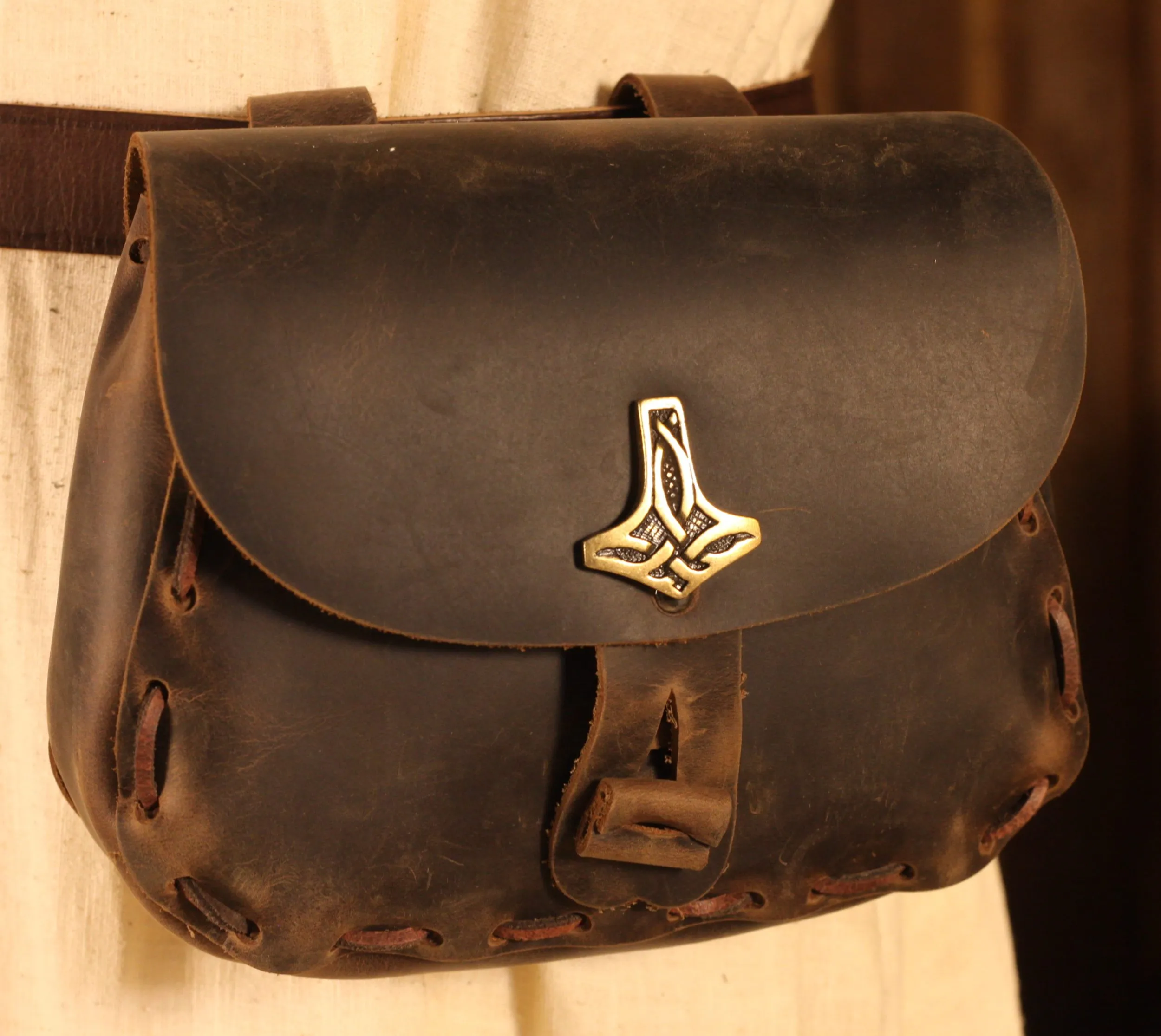 Braune mittelalterliche Tasche Thors Hammer