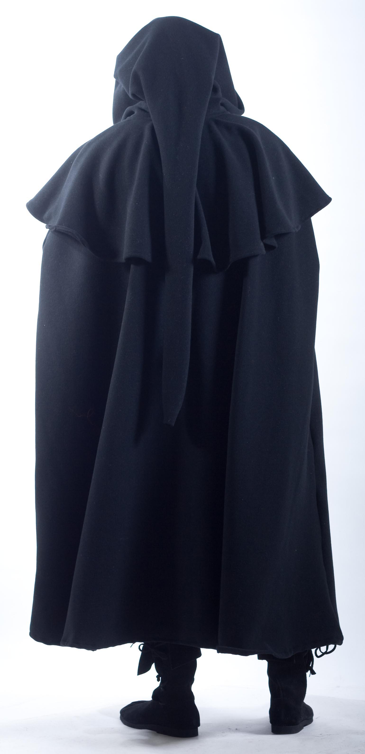 Woll-Umhang mit Gugelkapuze und Pelerine