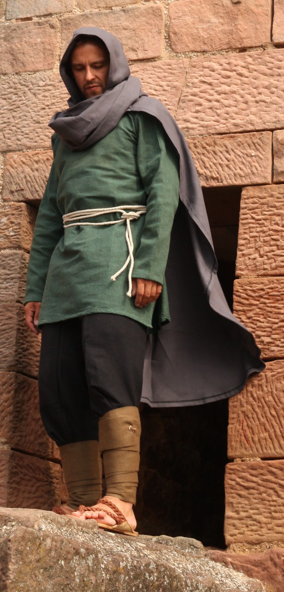 LARP Umhang aus Leinen mit Schal