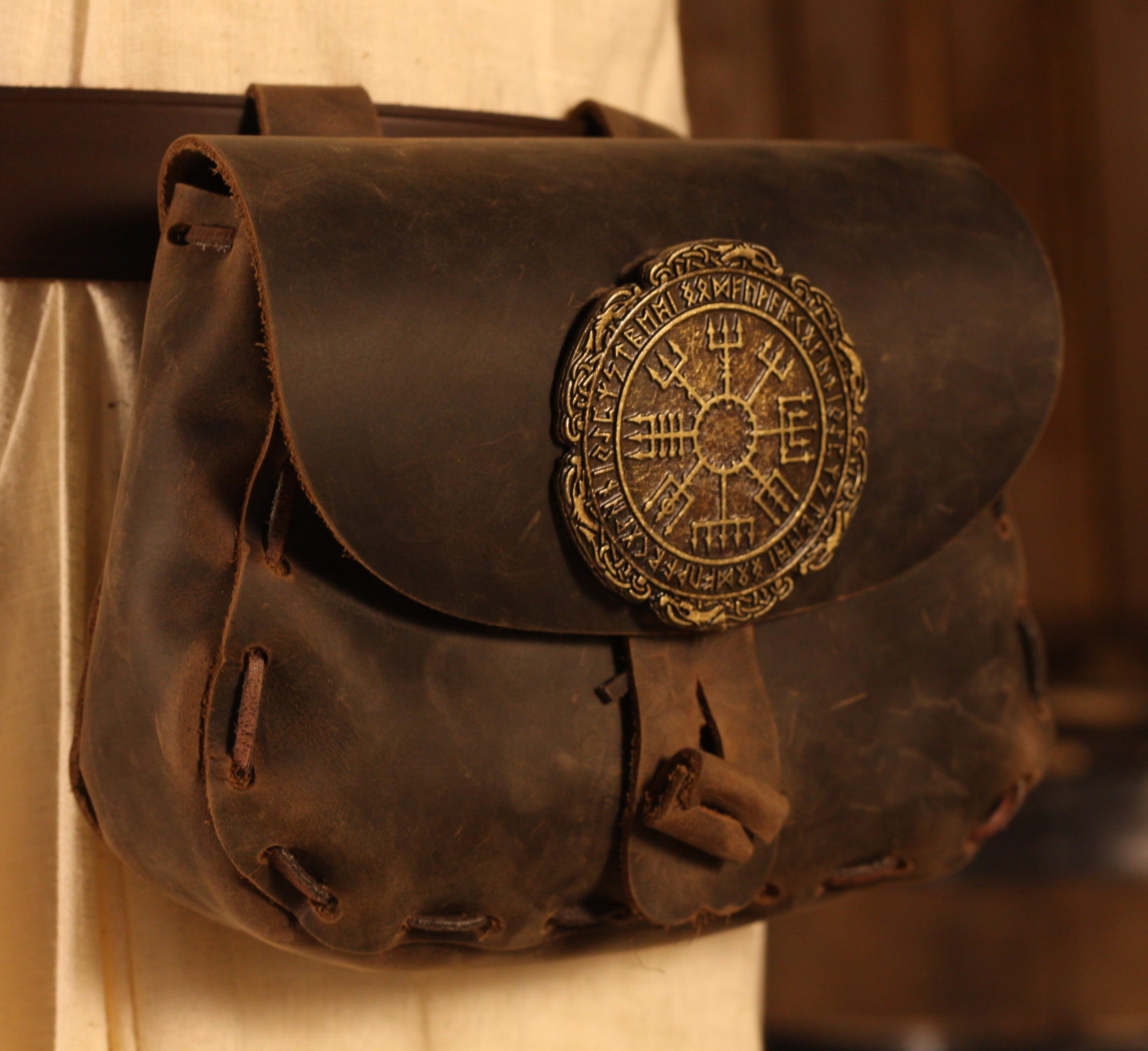 Braune mittelalterliche Tasche Vegvisir