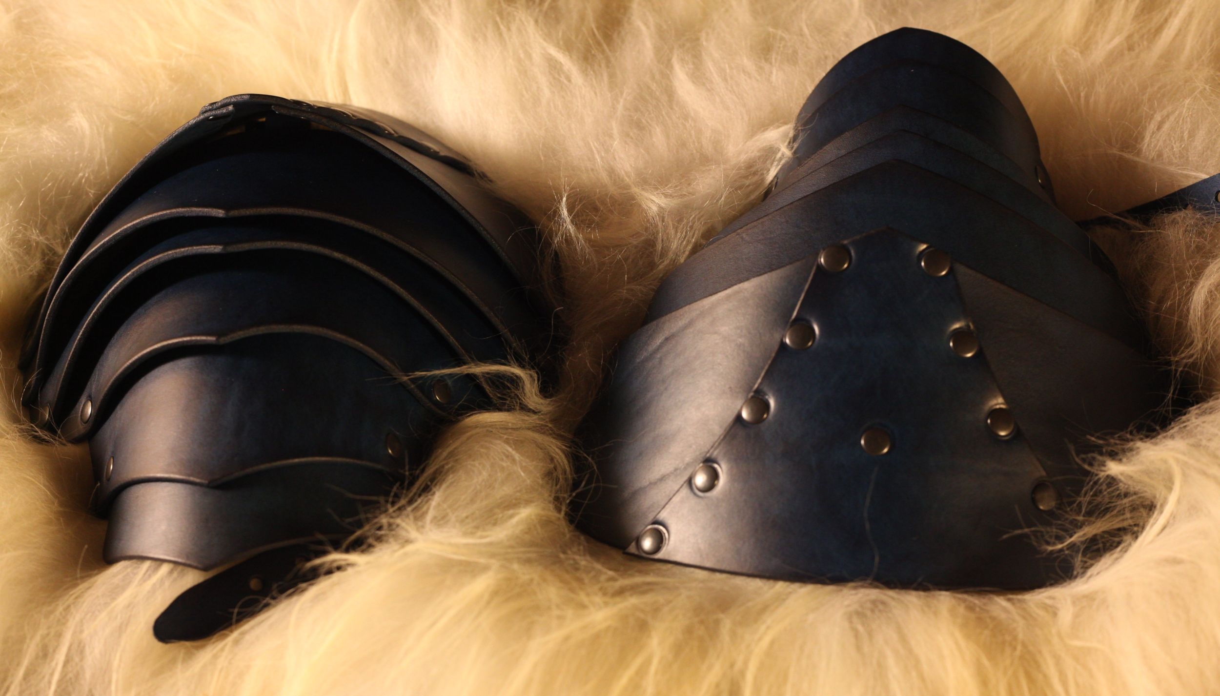 LARP Lederschulterrüstung Söldner