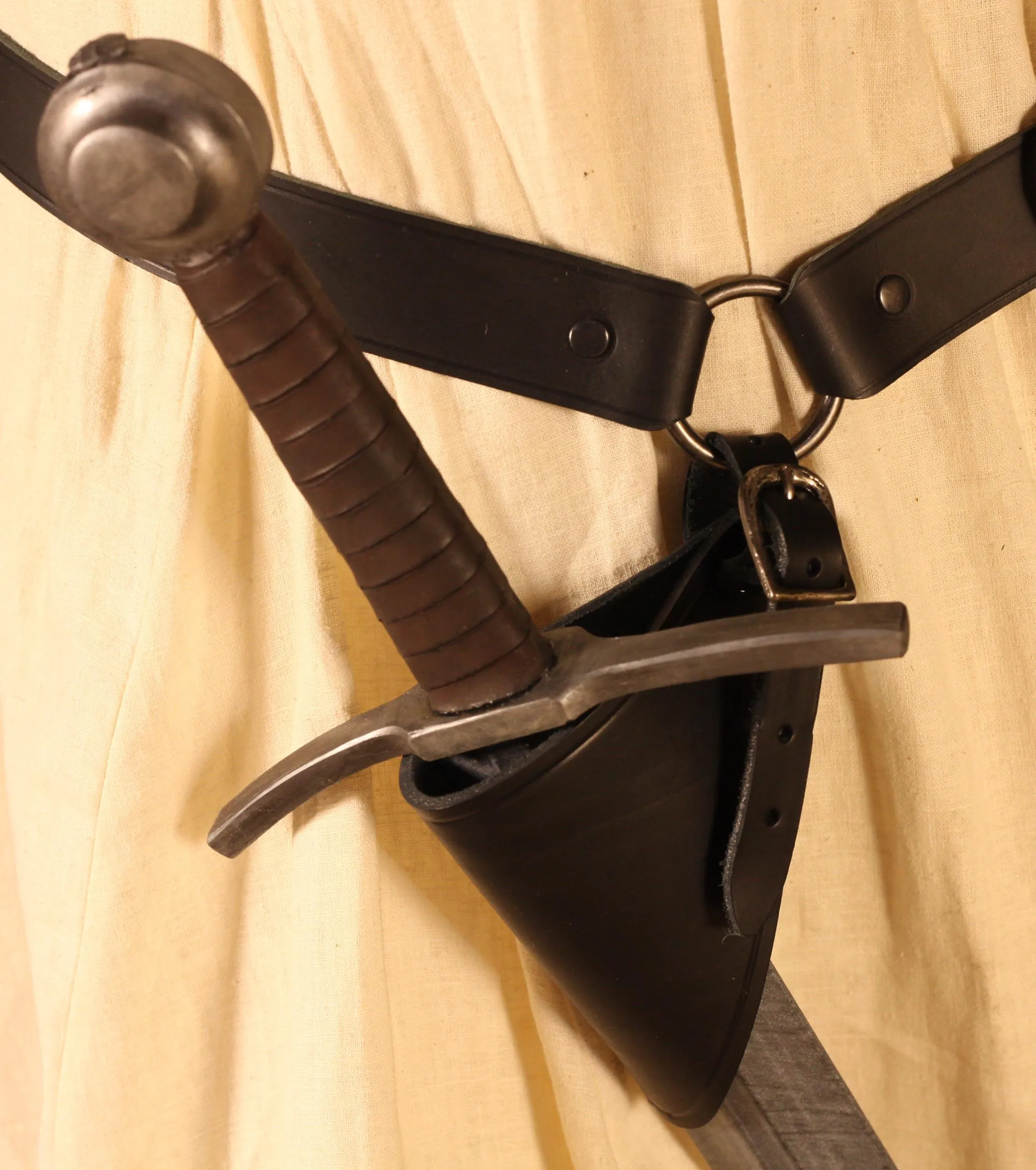 Schwerthalter aus Leder