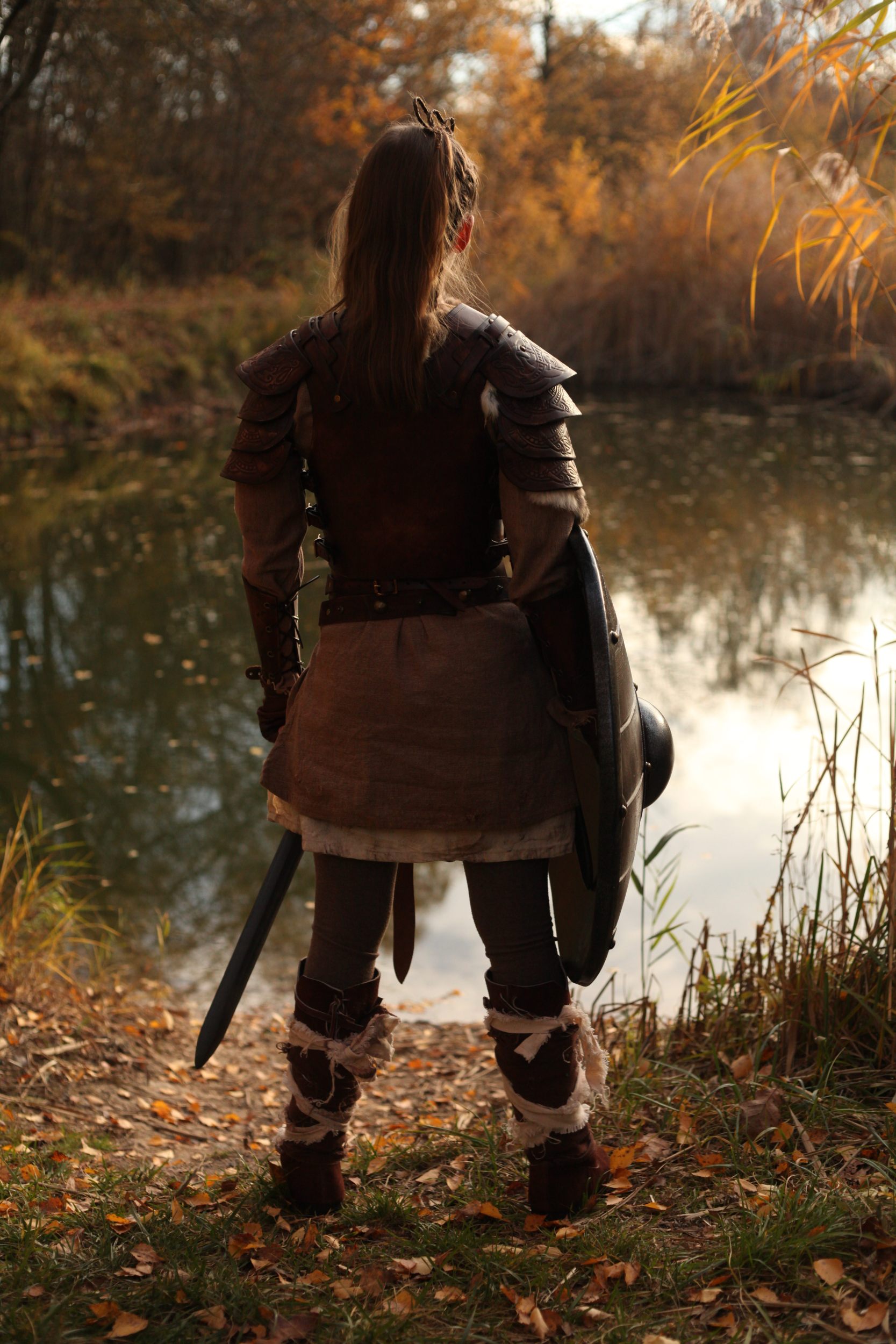 LARP Lederrüstung Schildmaid