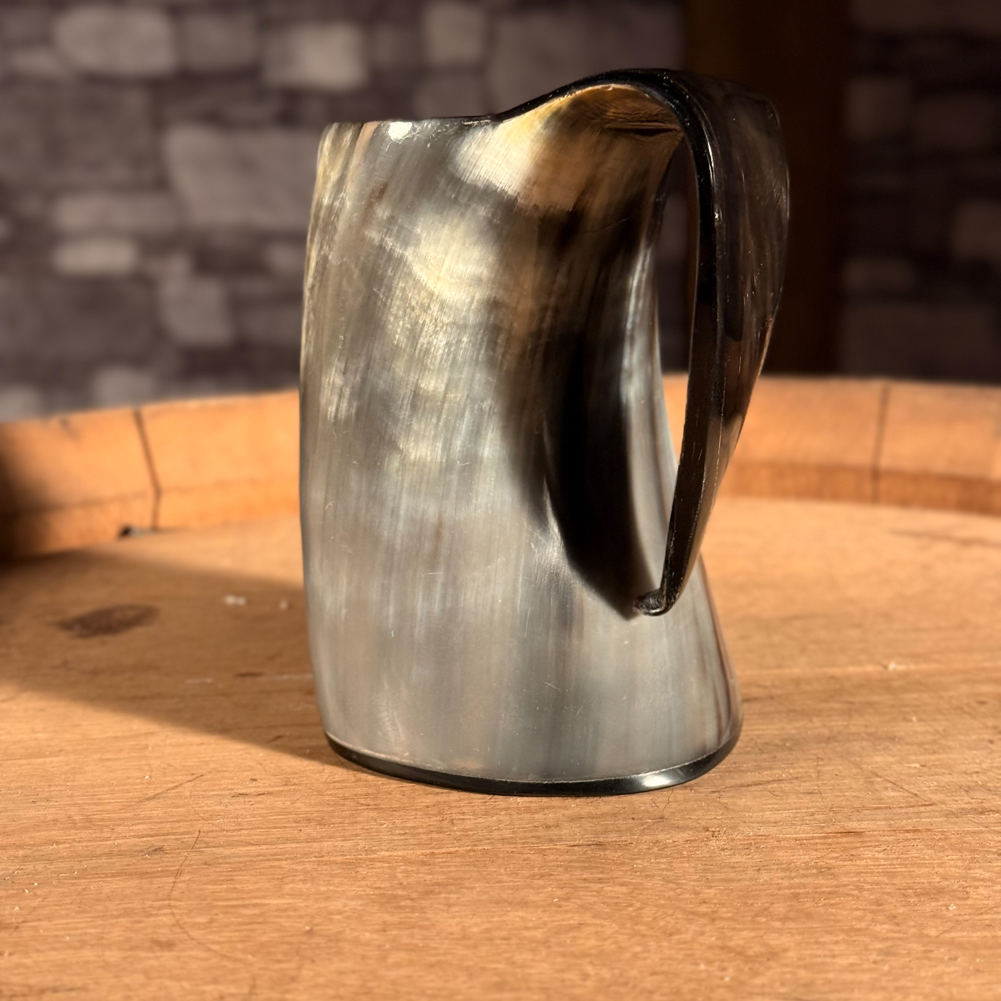 Großer Hornkrug Vegvisir, ca. 500ml