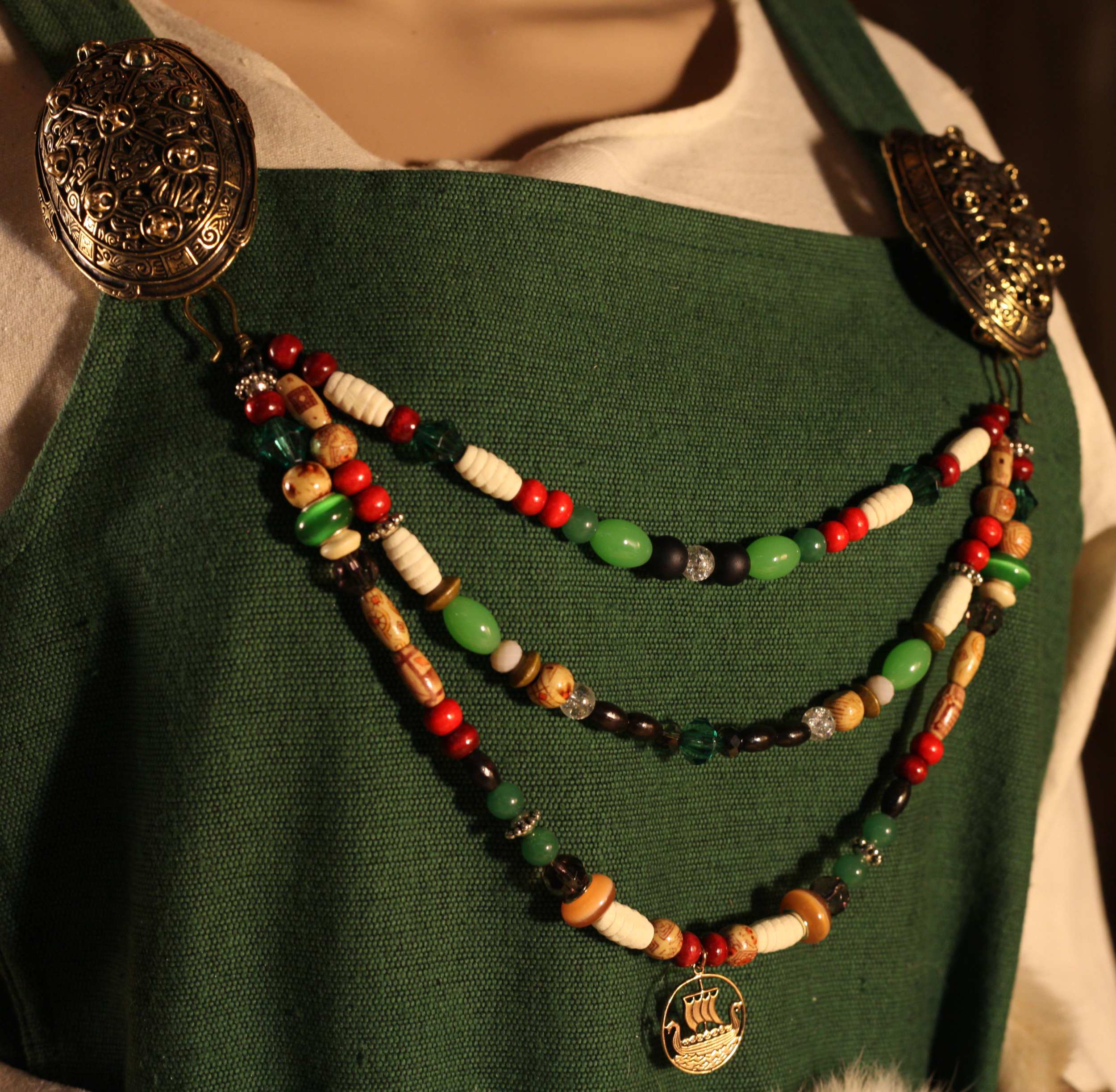 Wikinger Ovalfibel - Schalenfibel