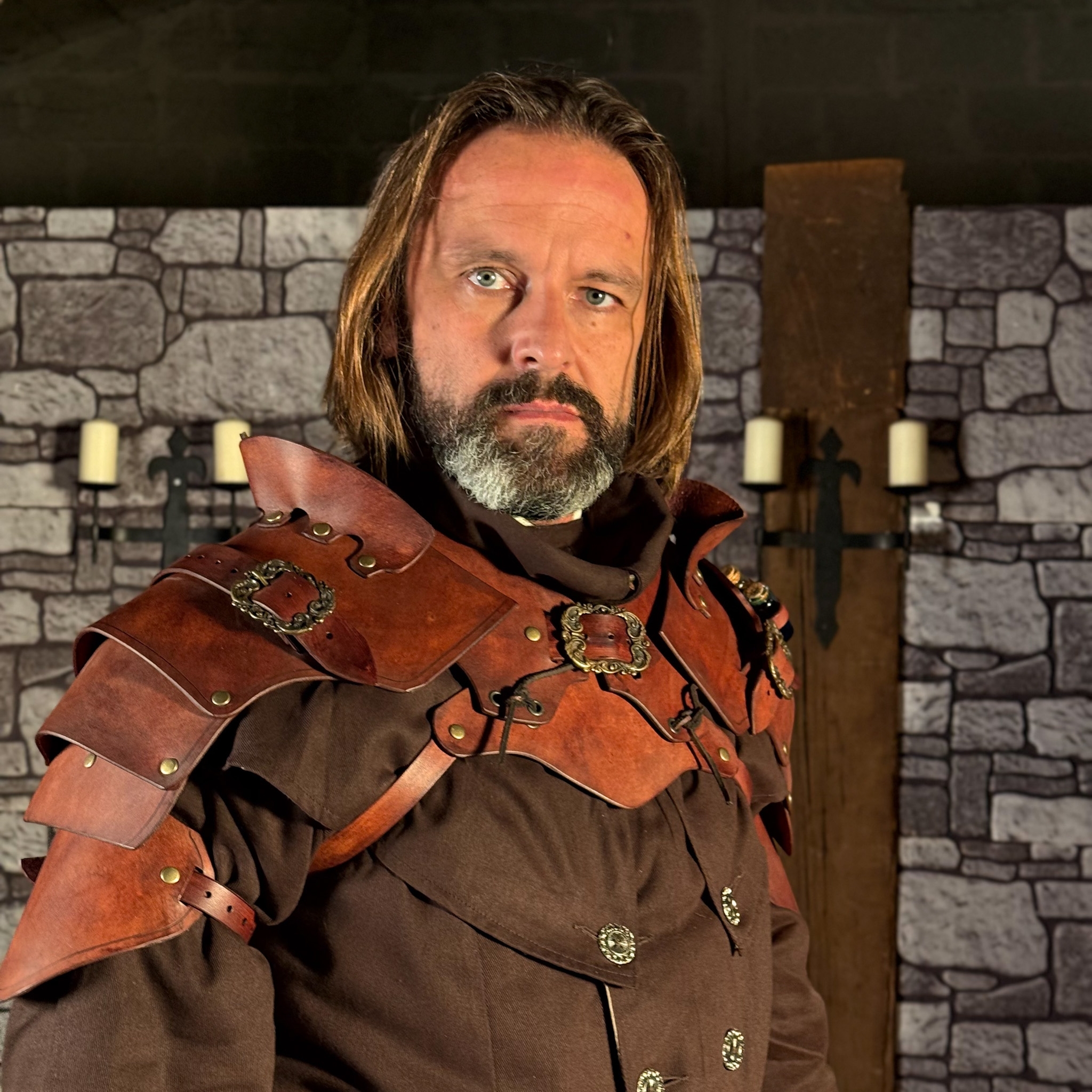 Lederschultern Bandit