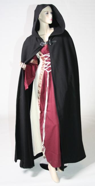 Woll-Umhang mit Gugelkapuze