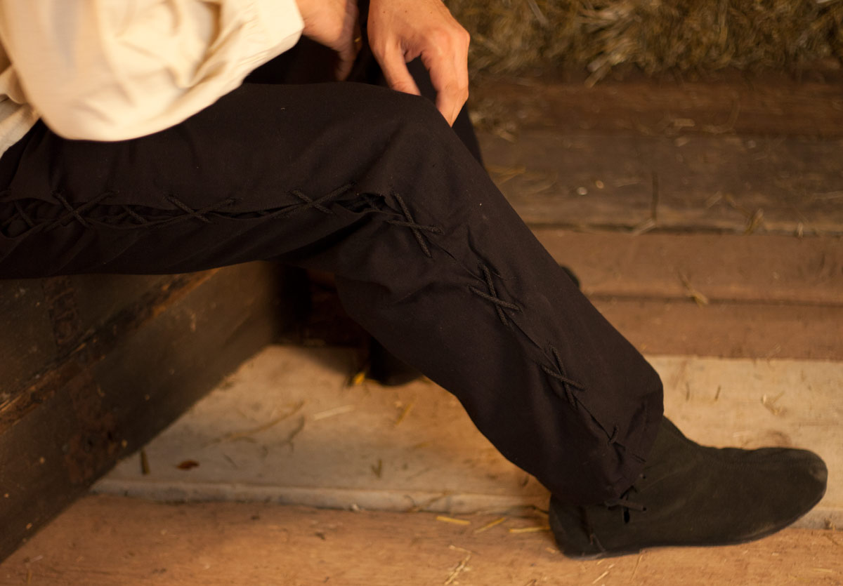 Mittelalterhose mit seitlicher Schnürung