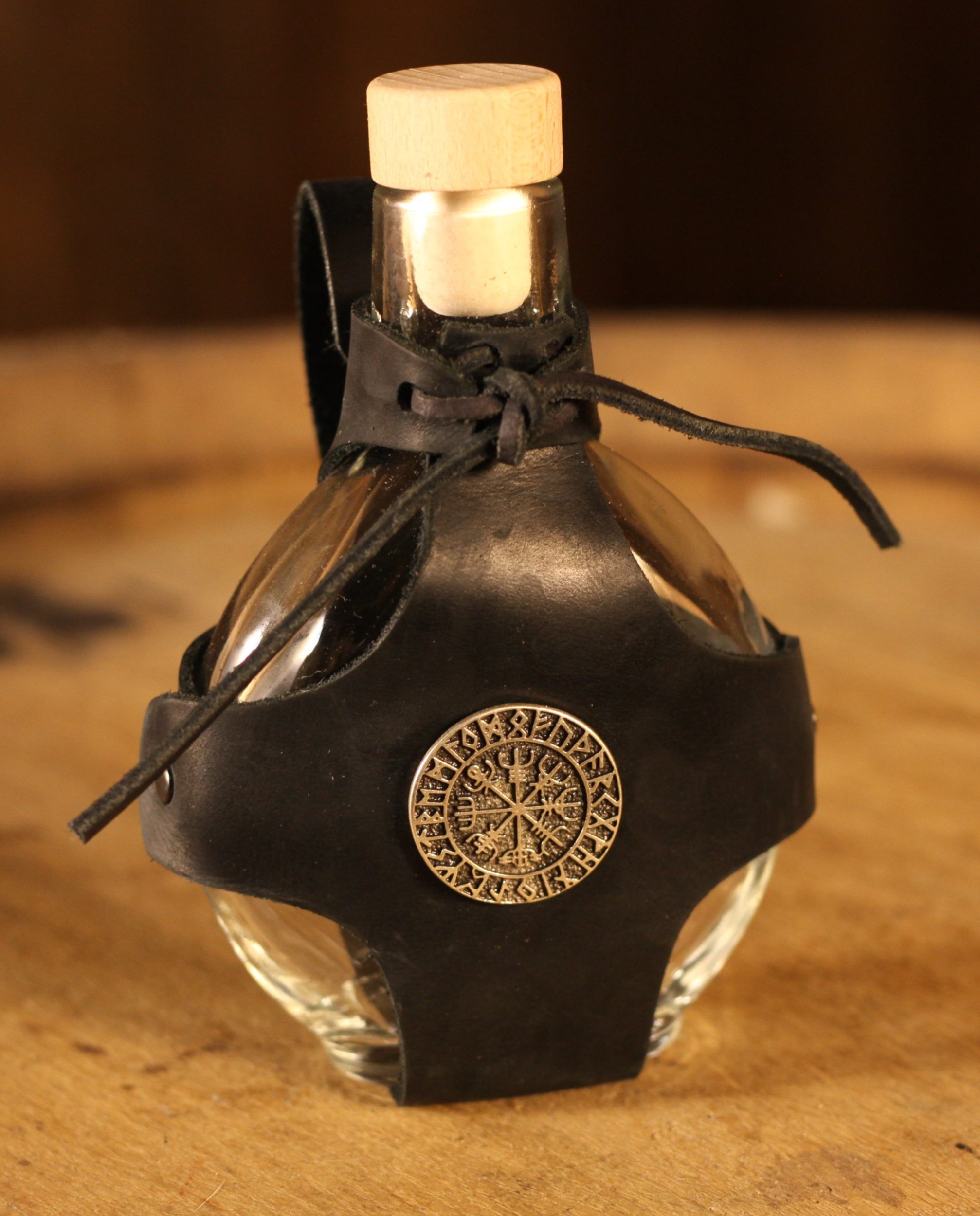 Flachmann mit Halter, 200ml, Vegvisir