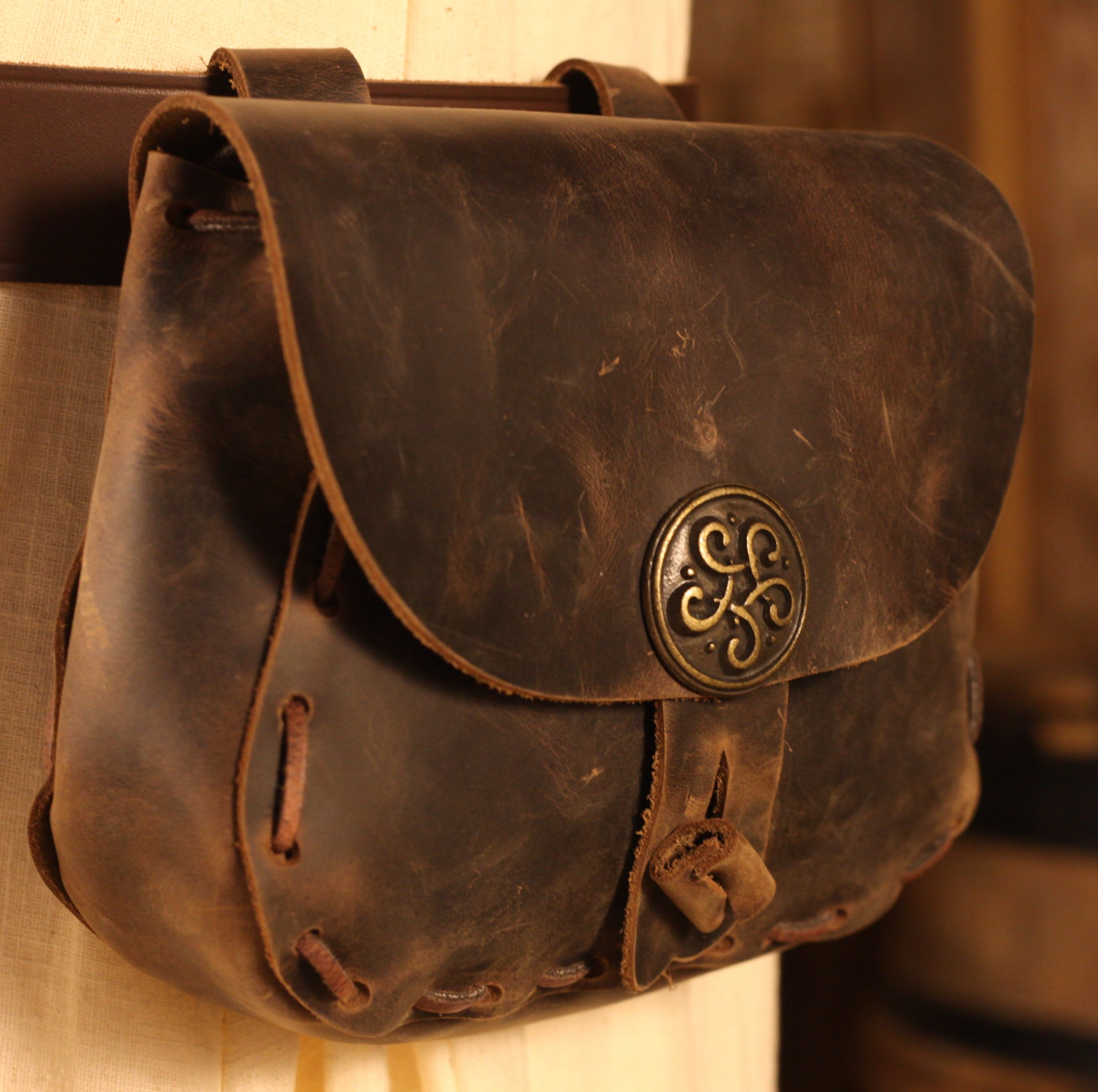 Mittelalterliche Tasche Keltenknoten braun